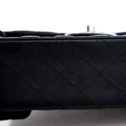 مملوكة مسبقًا Chanel Small Black Lambskin Classic Double Flap Bag