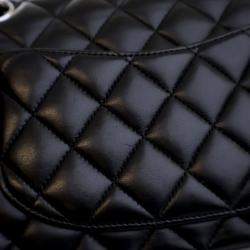 مملوكة مسبقًا Chanel Small Black Lambskin Classic Double Flap Bag