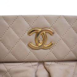 Pre Owned Chanel Beige Calfskin Chic Quilt Bowling Bag