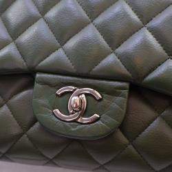 مملوكة مسبقًا Chanel Jumbo Caviar Classic Double Flap Bag