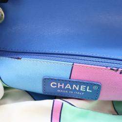 مملوكة مسبقًا Chanel Medium Terry Cloth Coco Beach Flap Bag