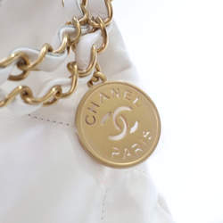 مملوكة مسبقًا حقيبة شانيل 22 هوبو جلد ماعز أبيض صغير