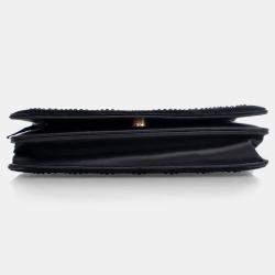 مملوكة مسبقًا Chanel Velvet Embellished Wallet On Chain (WOC)