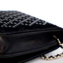 مملوكة مسبقًا Chanel Velvet Embellished Wallet On Chain (WOC)