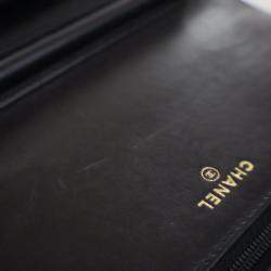 مملوكة مسبقًا Chanel Velvet Embellished Wallet On Chain (WOC)