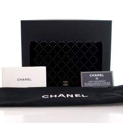 مملوكة مسبقًا Chanel Velvet Embellished Wallet On Chain (WOC)