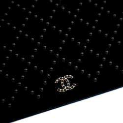 مملوكة مسبقًا Chanel Velvet Embellished Wallet On Chain (WOC)