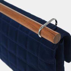 Pre Owned حقيبة شانيل بحرية ساتان مادموزيل لوك شوكو بار