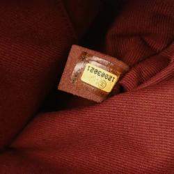 مملوكة مسبقًا حقيبة كتف شانيل جلد أسود لامع flap مستقيم