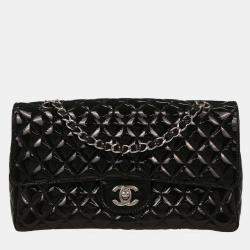 مملوكة مسبقًا Chanel Black Patent Leather Shoulder Bag