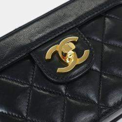 Pre Owned Chanel Black Lambskin Vanity Shoulder Bag