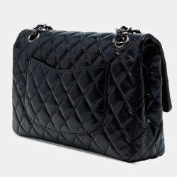 مملوكة مسبقًا حقيبة شانيل بقلايين تقليدية متوسطة من الجلد الشامواه الأزرق المجعد 