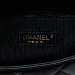 Pre Owned Chanel Black Mini Quilted Lambskin Lacquered Chain Flap