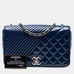 مملوكة مسبقًا شانيل أزرق متوسط براءة اختراع كوكو بوي قلاب