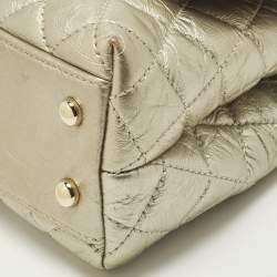 مملوكة مسبقًا حقيبة يد علوية شانيل كوكو جلد مبطن ذهبي صغير مقبض عتيق