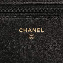 مملوكة مسبقًا Chanel Black CC Studded Goatskin Wallet On Chain