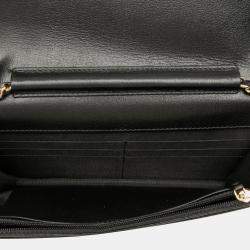 مملوكة مسبقًا Chanel Black CC Studded Goatskin Wallet On Chain