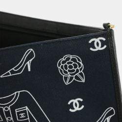 مملوكة مسبقًا Chanel Navy Canvas Icon Chain Handbag