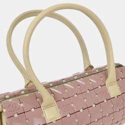 مملوكة مسبقًا حقيبة شانيل يد برميل أكريليك وردي بغزل الألغاز