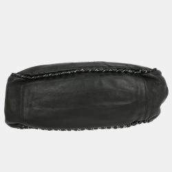 مملوكة مسبقًا Chanel Black Calfskin Around Chain Hobo Handbag