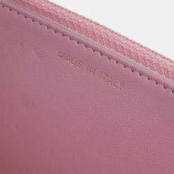 مملوكة مسبقًا Chanel Pink Lambskin Rhinestone WOC Wallet On Chain