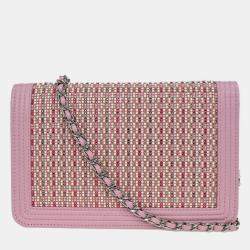 مملوكة مسبقًا Chanel Pink Lambskin Rhinestone WOC Wallet On Chain