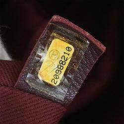 مملوكة مسبقًا حقيبة شانيل كتف بقفل جلدي شامواه صفراء