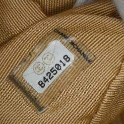 مملوكة مسبقًا حقيبة يد شانيل من جلد عجل باللون البيج