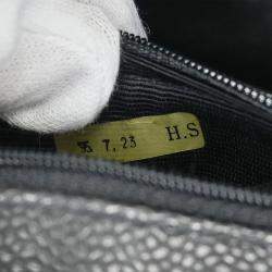 Pre Owned حقيبة كتف شانيل غطاء فردي شيفرون جلد عجل أسود