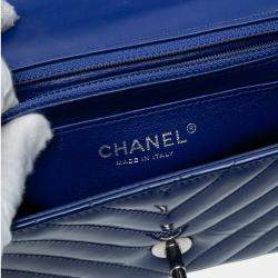 Pre Owned حقيبة شانيل كلاسيك قلاب منفرد جلد براءات شيفرون مستطيلة صغيرة زرقاء