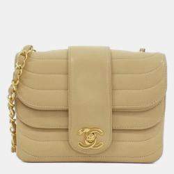 Pre Owned Chanel Beige Leather Shoulder Bag