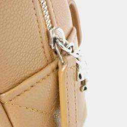 مملوكة مسبقًا حقيبة ظهر شانيل خط كلاسيكي خالد