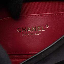 مملوكة مسبقًا حقيبة خصر شانيل جلد ماتيلاس أسود