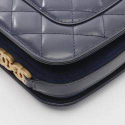 مملوكة مسبقًا حقيبة كتف شانيل ماتلاسي جلد وشامواه أزرق بحري