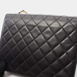 مملوكة مسبقًا حقيبة كتف شانيل ماتلاس فلاب واحدة جلد الفخذ أسود