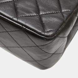 مملوكة مسبقًا حقيبة كتف سلسلة شانيل ماتيلسي علامة كوكو دابل فلاب جلد الخروف أسود