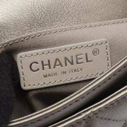 Pre Owned Chanel Shoulder Bag Leather Gold