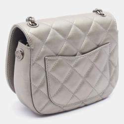 Pre Owned Chanel Shoulder Bag Leather Gold