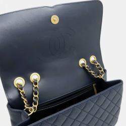 مملوكة مسبقًا Chanel Cc Filigree Coco Mark Flap Bag With Chain Shoulder In Navy Caviar Leather
