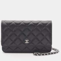 مملوكة مسبقًا Chanel Matelasse Shoulder Bag Calfskin Leather Black