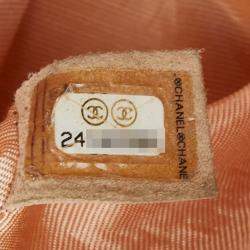 Pre Owned حقيبة كتف شانيِل شيڤرون كوكو مارك سلسلة جلد كافيار فضي بيج