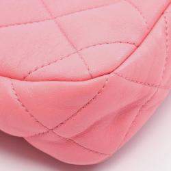 مملوكة مسبقًا حقيبة كتف شانيل ماتلاسية جلد زهري