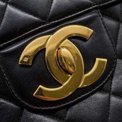 مملوكة مسبقًا Chanel Chain Shoulder Bag Matelasse 30 With Coco Mark And Lambskin Leather Dekamato Black