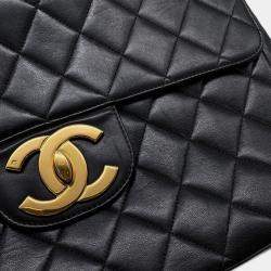مملوكة مسبقًا Chanel Chain Shoulder Bag Matelasse 30 With Coco Mark And Lambskin Leather Dekamato Black