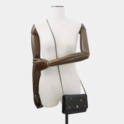 مملوكة مسبقًا محفظة بسلسلة من شانيل سلسلة موناكو مع الكو مارك جلد خروف أسود مطرز