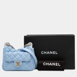 مملوكة مسبقًا حقيبة شانيل هوبو سي سي متموجة كافيار مبطنة زرقاء صغيرة