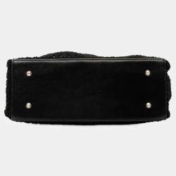 مملوكة مسبقًا Chanel Black CC Crochet Raffia Chain Tote