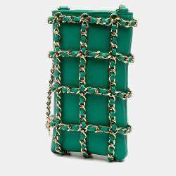 مملوكة مسبقًا Chanel Green Chanel Lambskin Tech Me Out Clutch With Chain