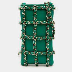 مملوكة مسبقًا Chanel Green Chanel Lambskin Tech Me Out Clutch With Chain