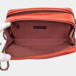 مملوكة مسبقًا Chanel Red Medium Quilted Lambskin Coco Boy Camera Bag